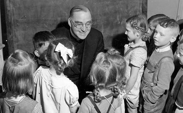 Flanagan with kids